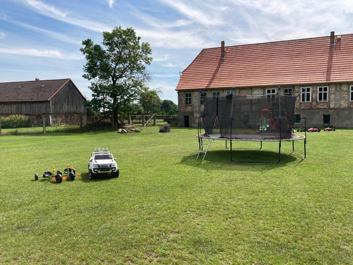 Gutshaus Pinnow Pinnow  Esterno foto